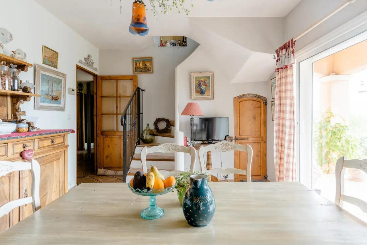 Agreable Chambre D'Hotes Avec Piscine Bed & Breakfast Le Beausset Exterior photo